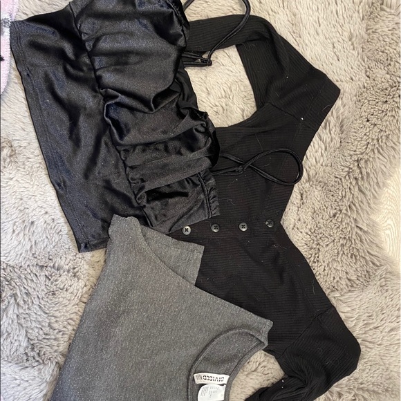 3 tops for $25 - Picture 2 of 4